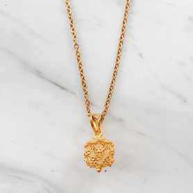    A Daily Joy pendant with chain 